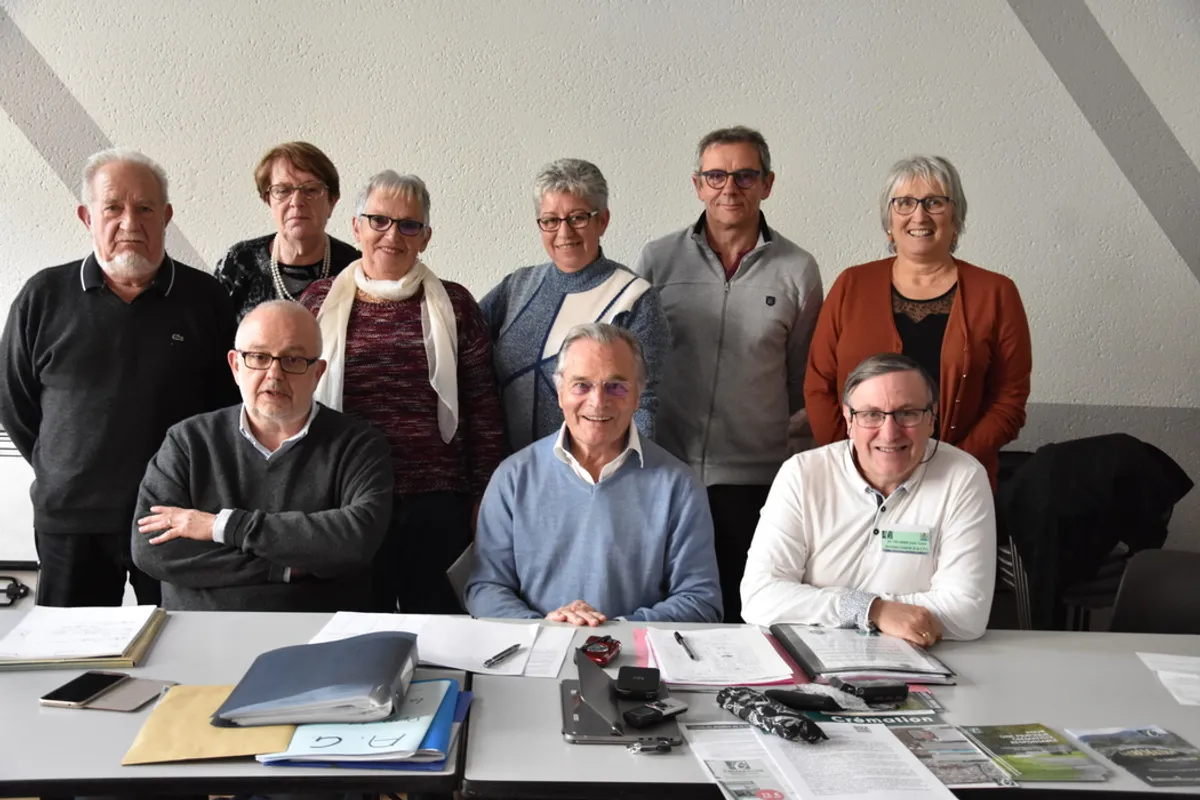 Le bureau de l'association lors d'une permanence